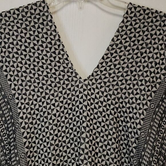 VINCE CAMUTO COVER UP - Picture 3 of 10